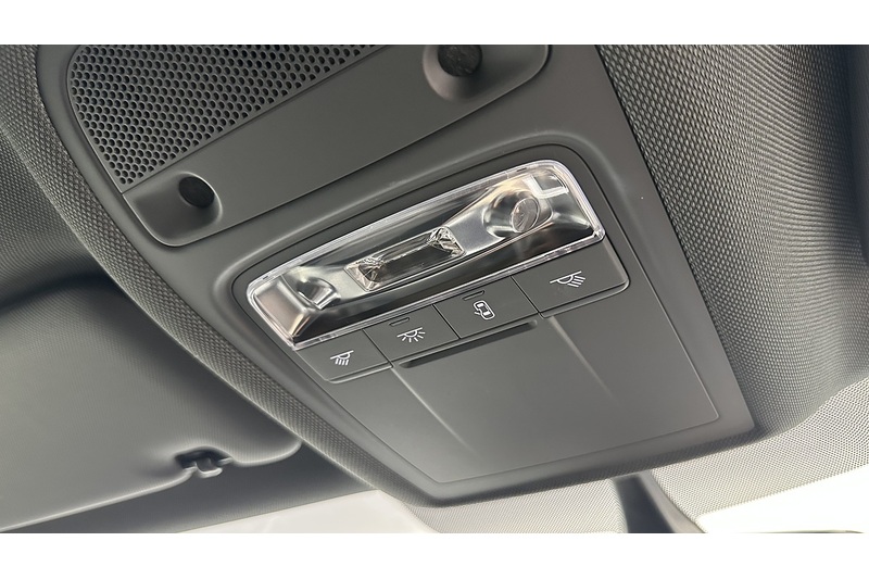 Audi A3 TFSI Black Edition - U4068
