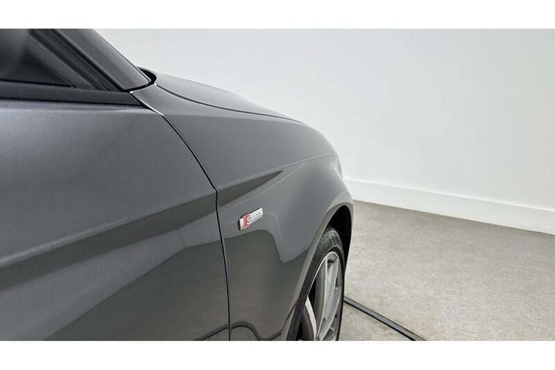 Audi A3 TFSI Black Edition - U4068