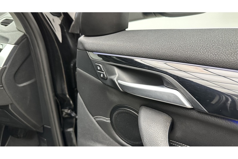 BMW X1 20i xLine - U4073