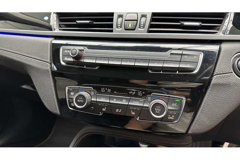 BMW X1 20i xLine - U4073