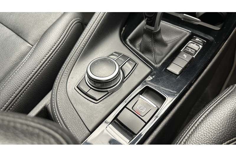 BMW X1 20i xLine - U4073