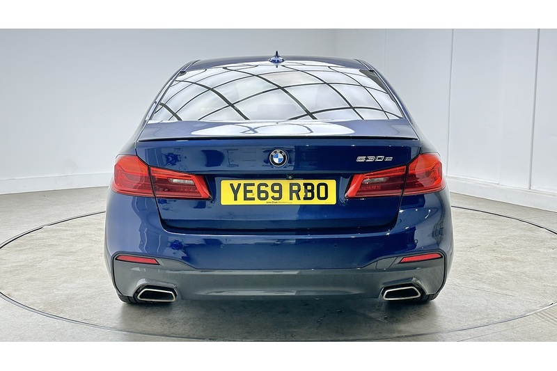 BMW 5 Series 530e M Sport - U4083