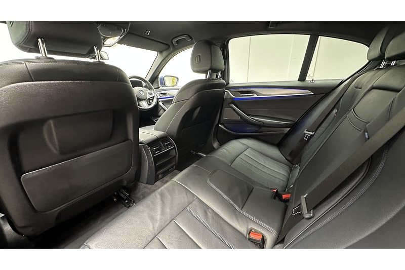 BMW 5 Series 530e M Sport - U4083