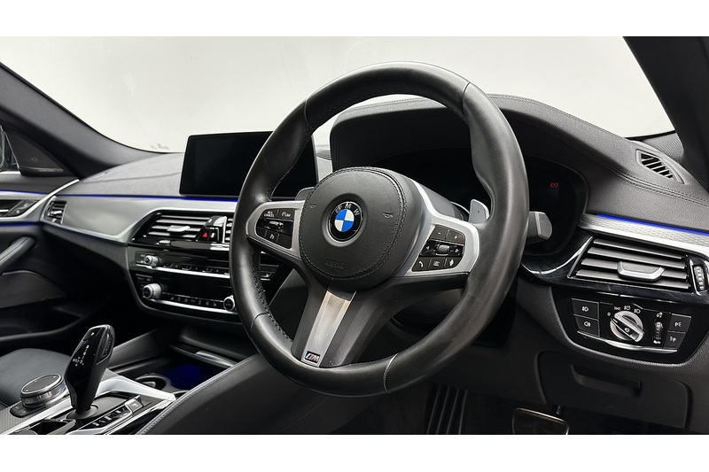 BMW 5 Series 530e M Sport - U4083