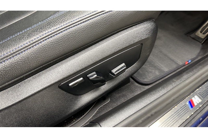 BMW 5 Series 530e M Sport - U4083