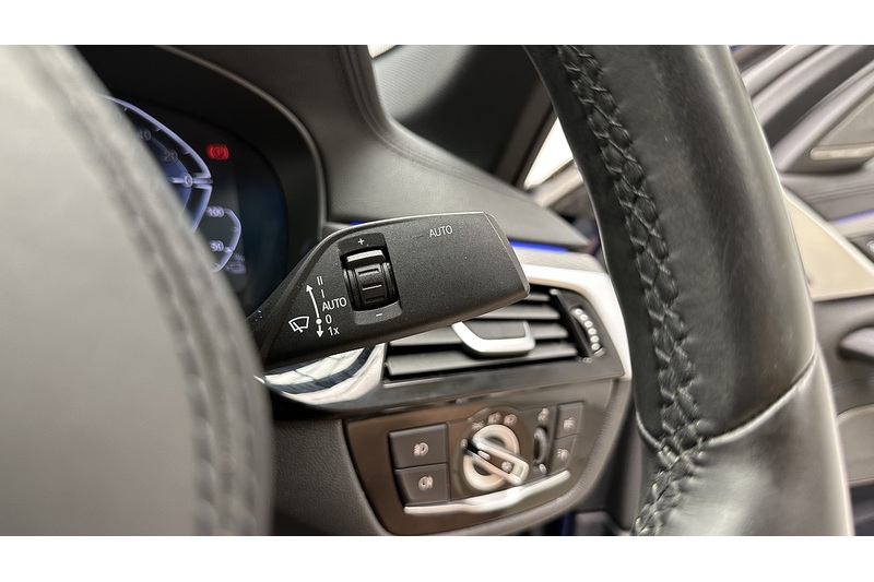 BMW 5 Series 530e M Sport - U4083