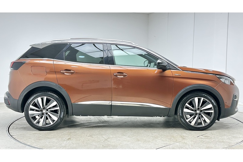 Peugeot 3008 PureTech GT Line Premium - U4116