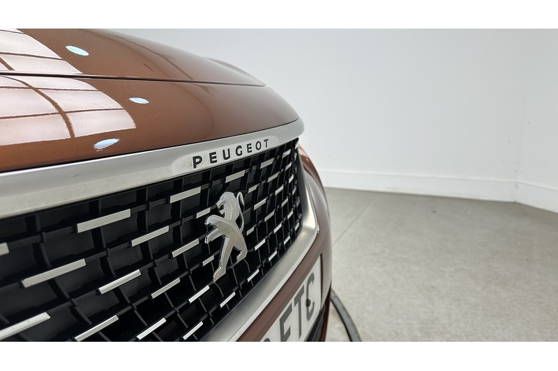 Peugeot 3008 PureTech GT Line Premium - U4116