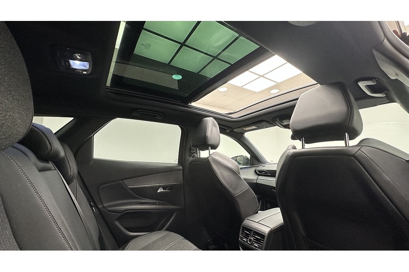 Peugeot 3008 PureTech GT Line Premium - U4116