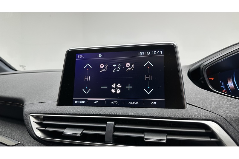 Peugeot 3008 PureTech GT Line Premium - U4116