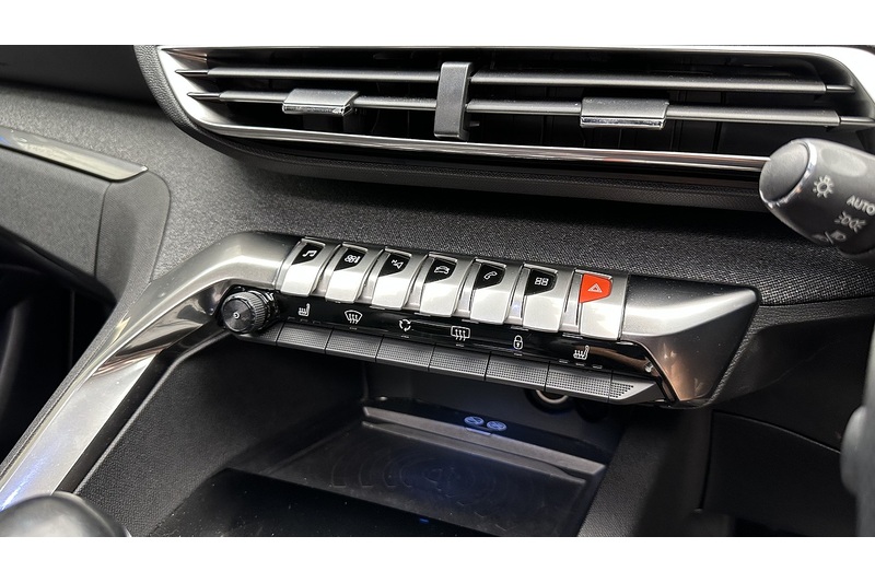 Peugeot 3008 PureTech GT Line Premium - U4116