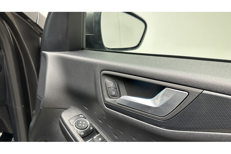 Ford Kuga T EcoBoost ST-Line X Edition - U4122