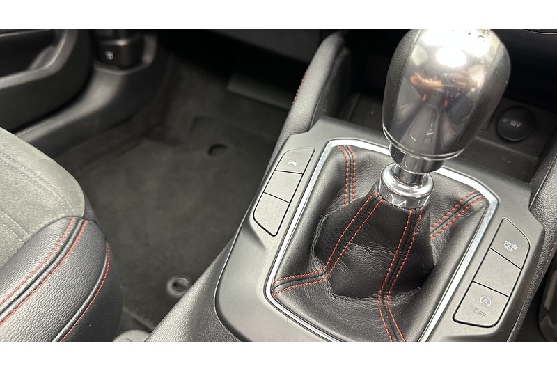 Ford Kuga T EcoBoost ST-Line X Edition - U4122