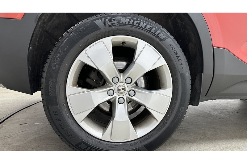 Volvo XC40 T3 Momentum Pro - U4144