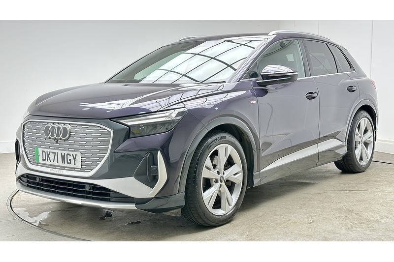 Audi Q4 e-tron S line - U4147