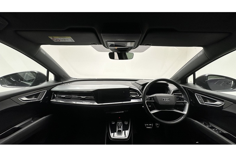 Audi Q4 e-tron S line - U4147
