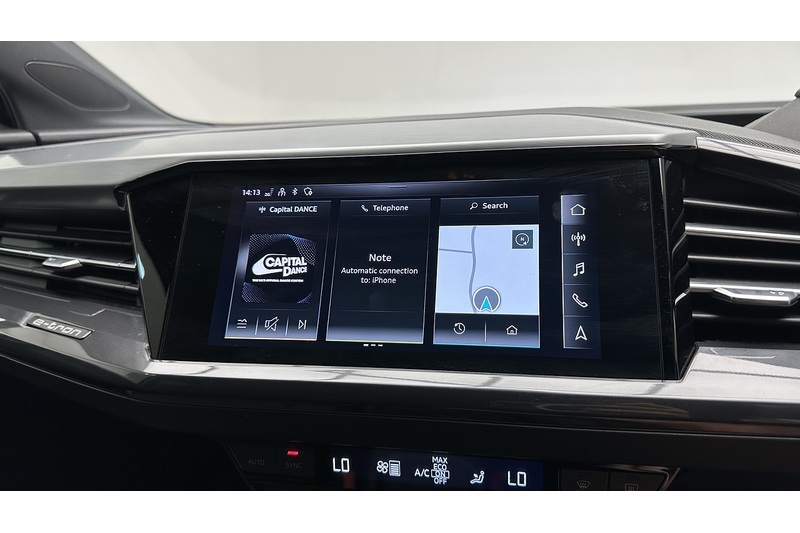 Audi Q4 e-tron S line - U4147