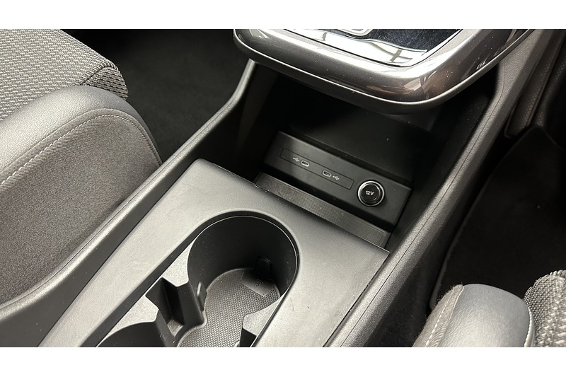Audi Q4 e-tron S line - U4147