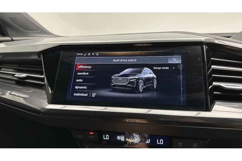 Audi Q4 e-tron S line - U4147