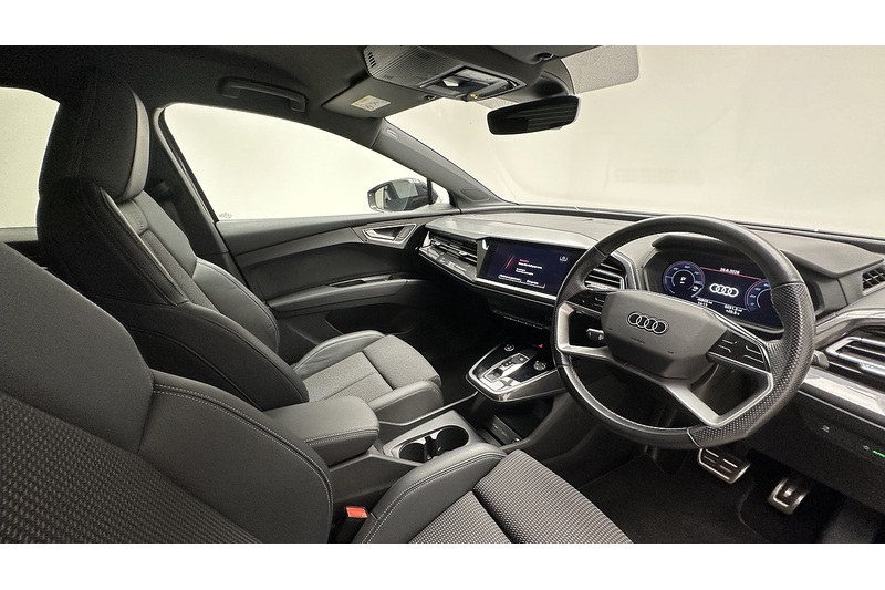 Audi Q4 e-tron S line - U4147