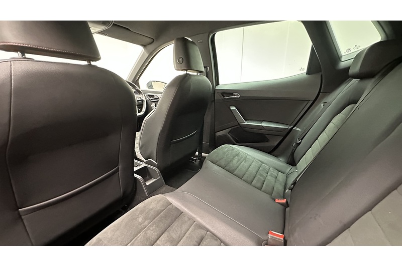 SEAT Arona TSI FR Sport - U4150