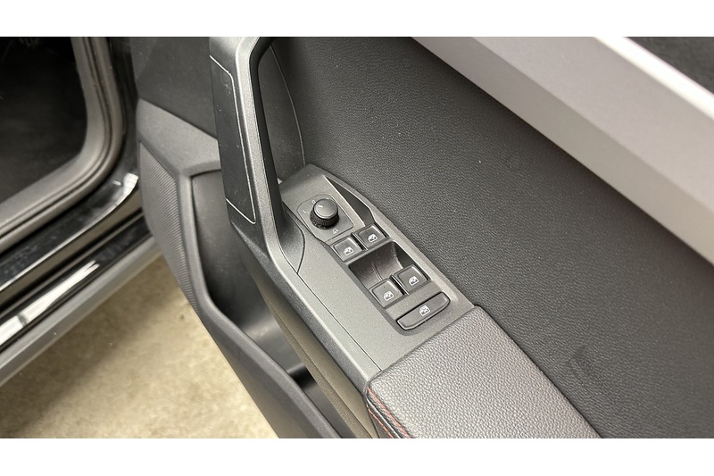 SEAT Arona TSI FR Sport - U4150