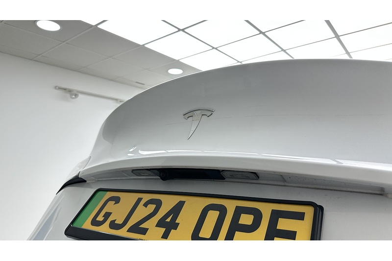 Tesla Model Y Long Range - U4160