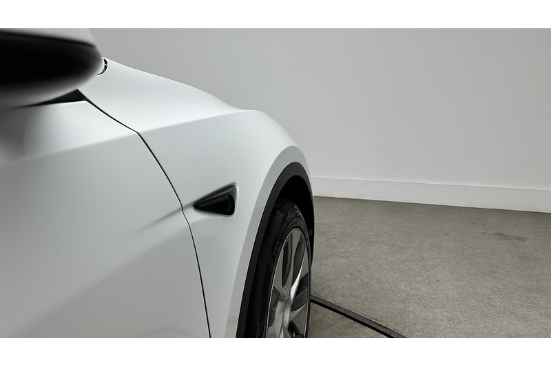 Tesla Model Y Long Range - U4160