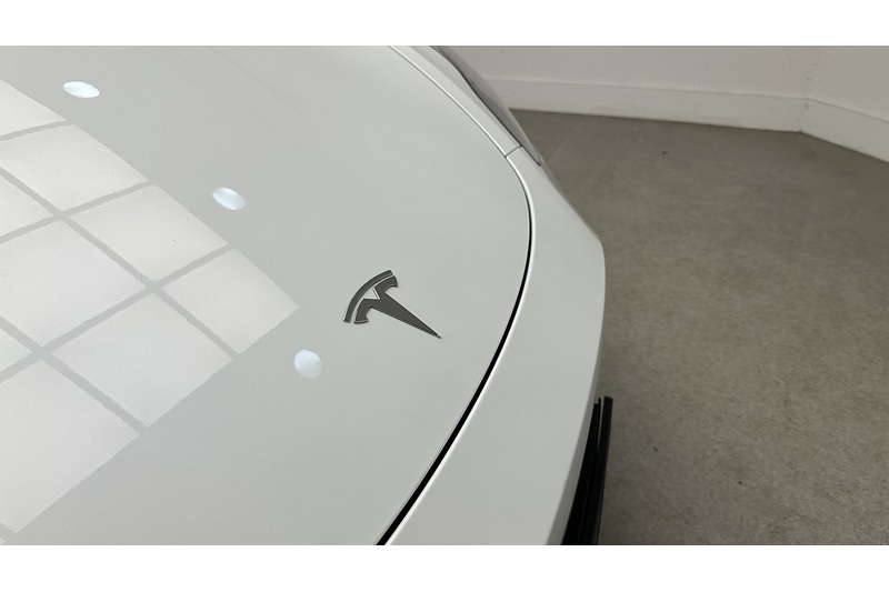 Tesla Model Y Long Range - U4160