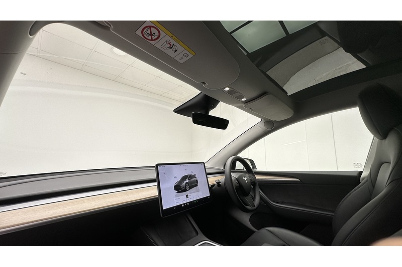 Tesla Model Y Long Range - U4160