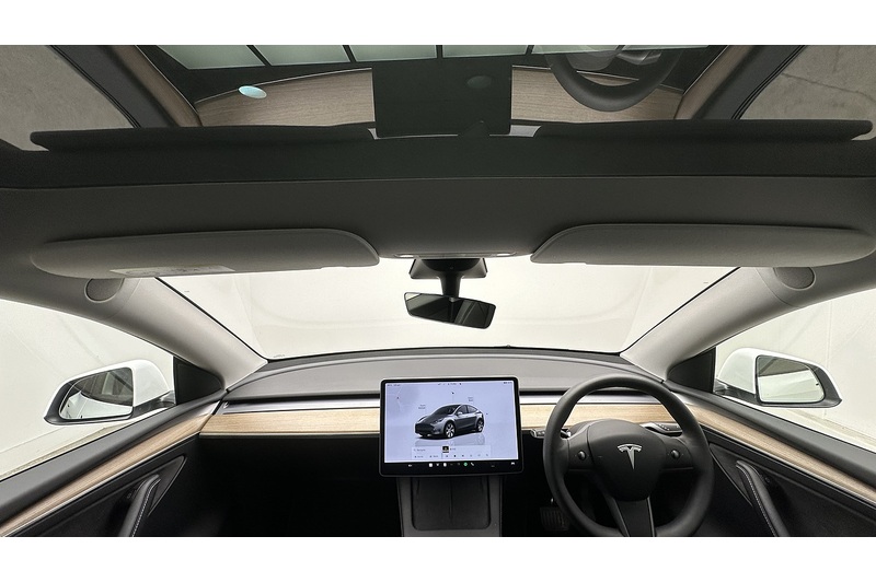 Tesla Model Y Long Range - U4160