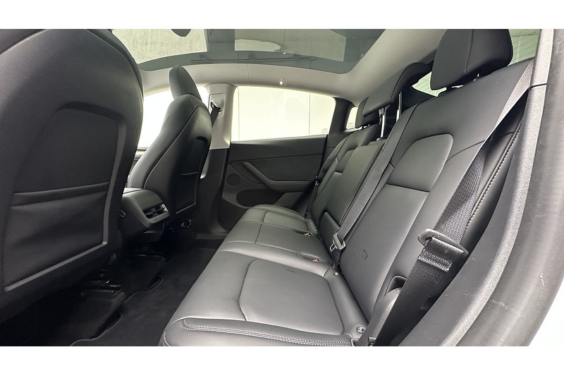 Tesla Model Y Long Range - U4160