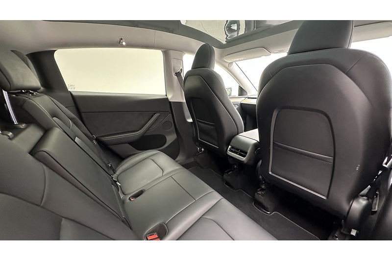 Tesla Model Y Long Range - U4160