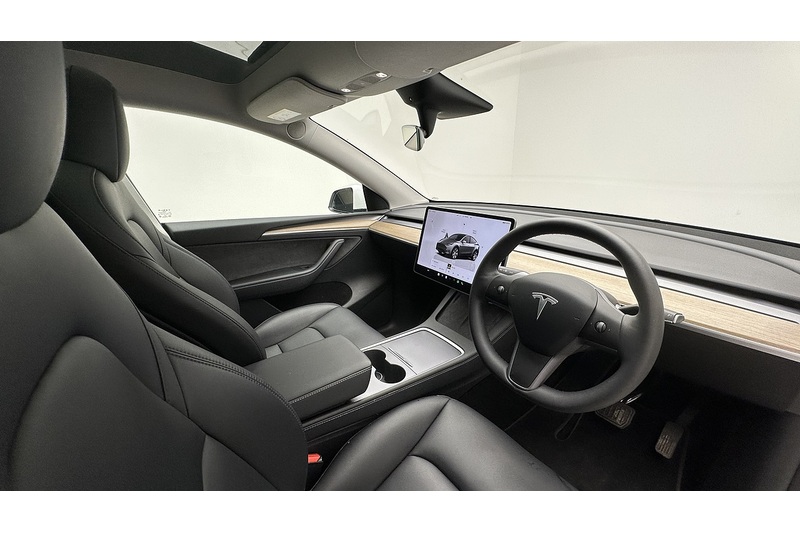 Tesla Model Y Long Range - U4160