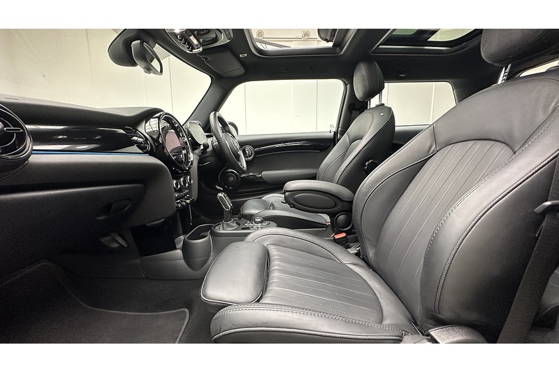 MINI Electric Hatch Cooper SE Level 3 - U4168