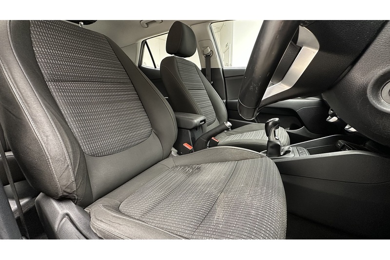 Kia Stonic T-GDi 2 - U4175
