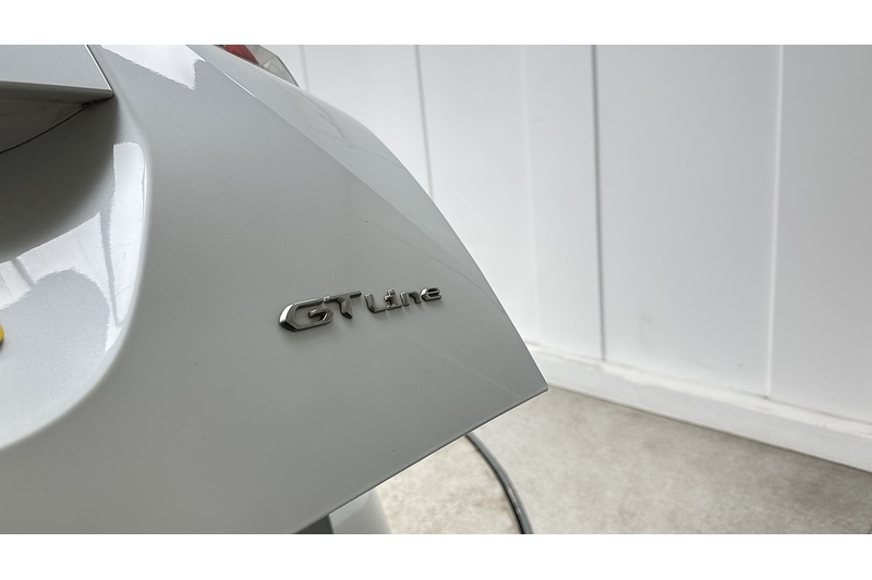Peugeot E-2008 GT Line - U4177