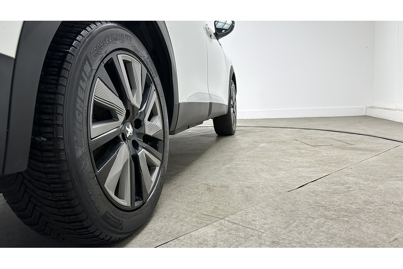 Peugeot E-2008 GT Line - U4177