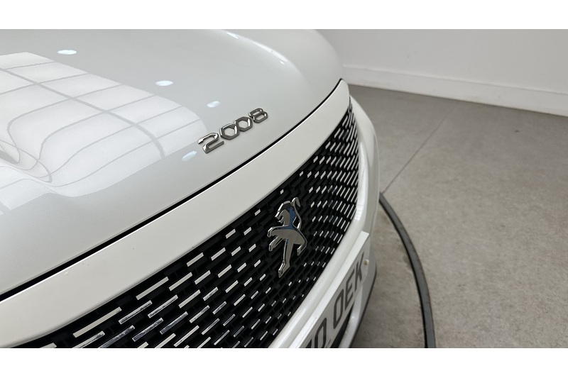 Peugeot E-2008 GT Line - U4177