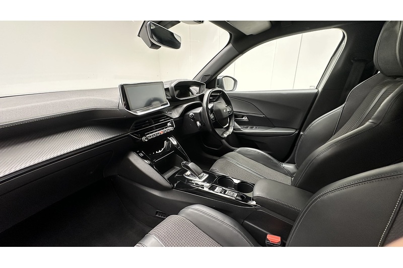 Peugeot E-2008 GT Line - U4177