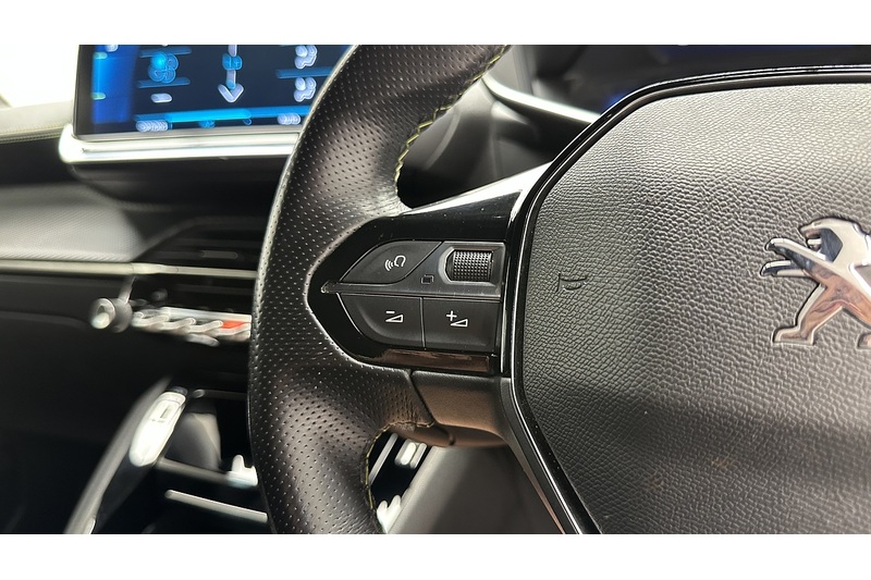 Peugeot E-2008 GT Line - U4177
