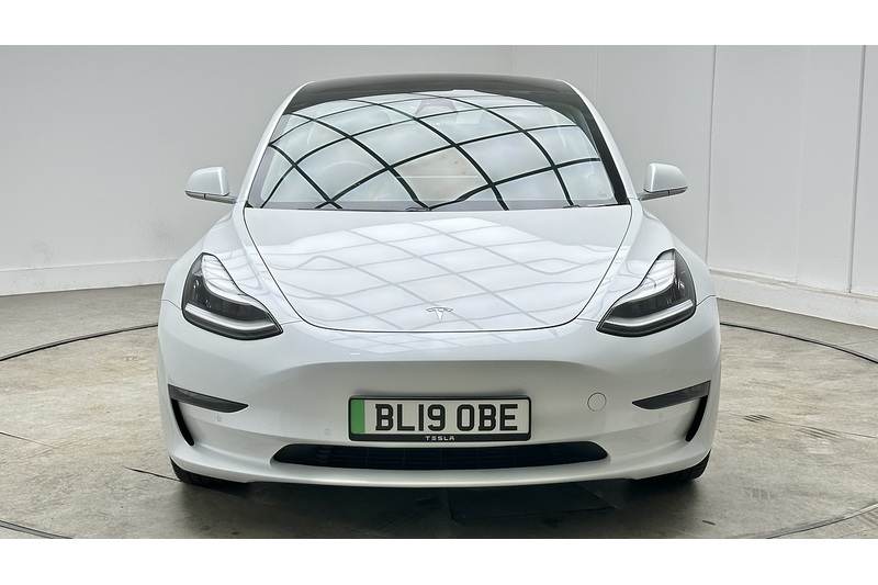 Tesla Model 3 Standard Range Plus - U4180