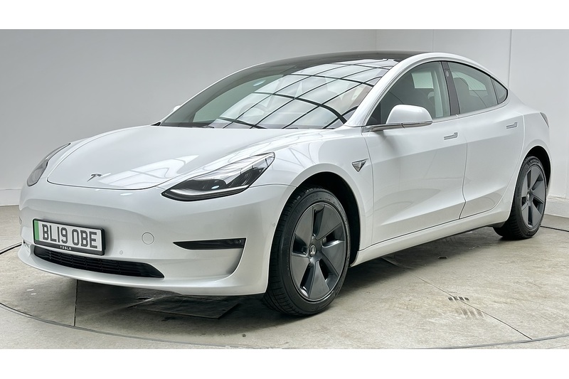 Tesla Model 3 Standard Range Plus - U4180