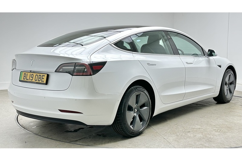 Tesla Model 3 Standard Range Plus - U4180
