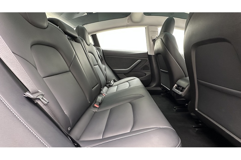 Tesla Model 3 Standard Range Plus - U4180