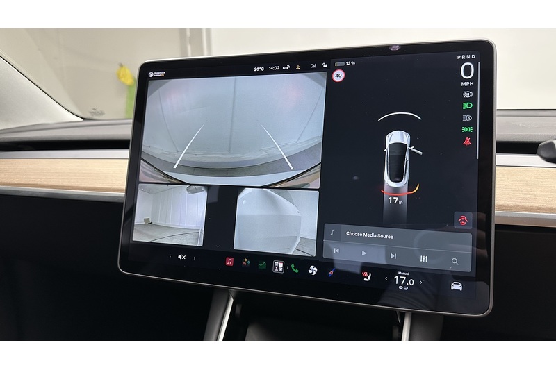 Tesla Model 3 Standard Range Plus - U4180