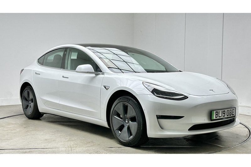 Tesla Model 3 Standard Range Plus - U4180