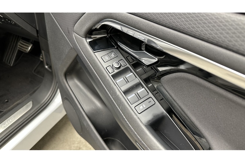 Land Rover Range Rover Evoque P200 MHEV R-Dynamic - U4188