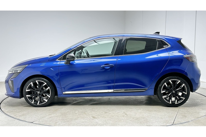 Renault Clio TCe techno - U4193
