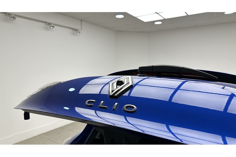 Renault Clio TCe techno - U4193